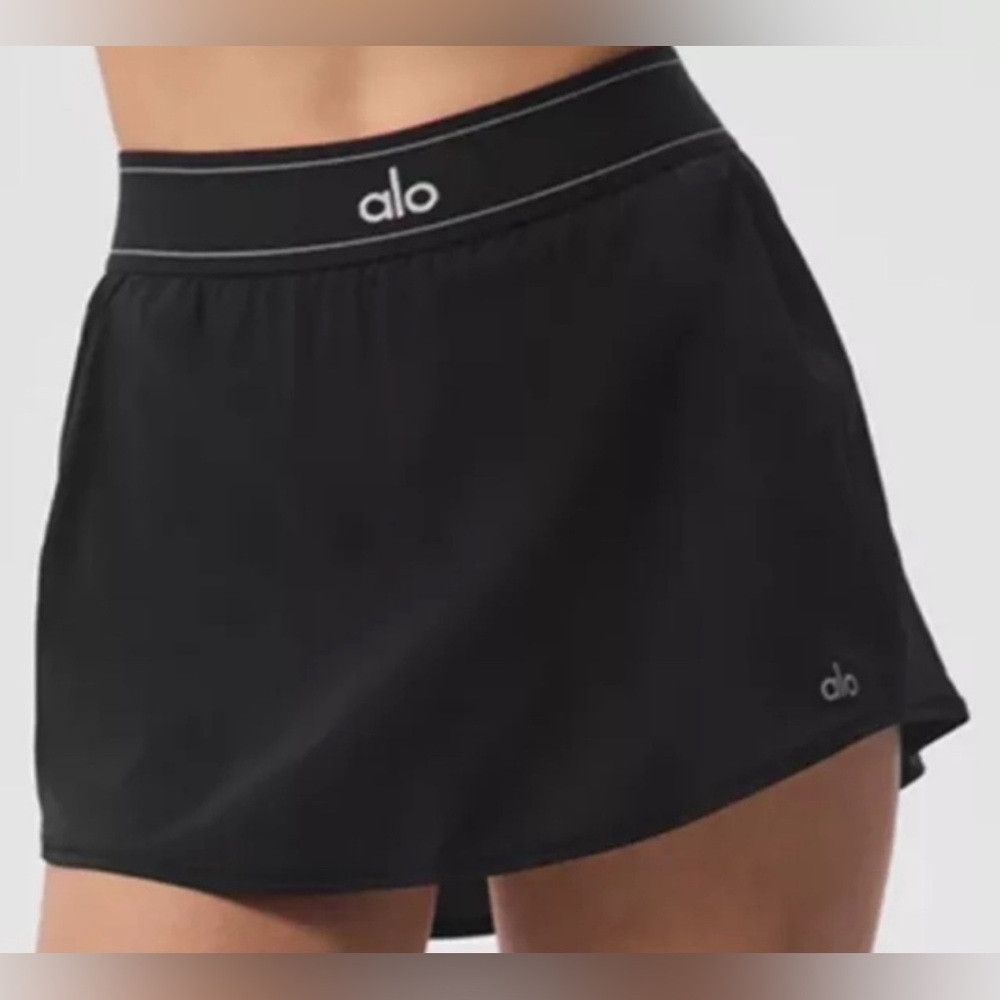 ALO Yoga Women's Black Skirt
